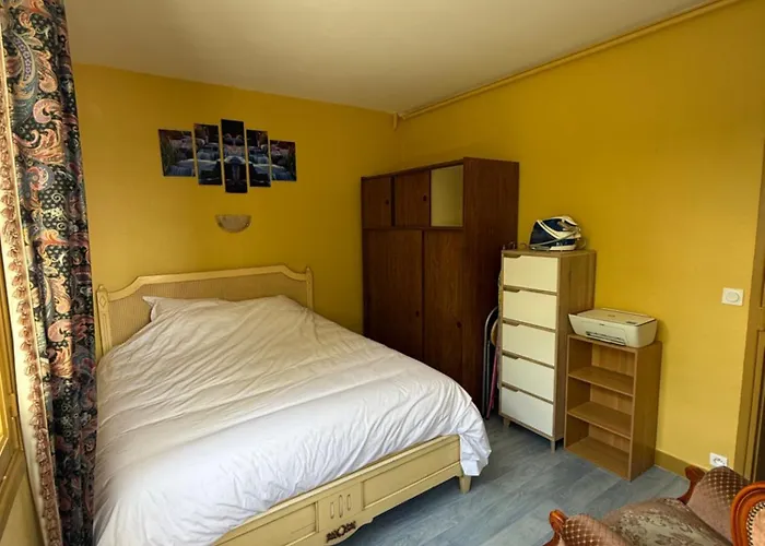 Au Bord De La 乌尔加特