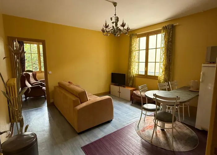 Au Bord De La 公寓 *