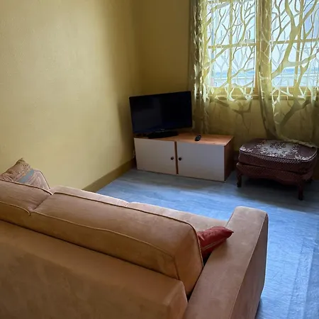 Au Bord De La Houlgate