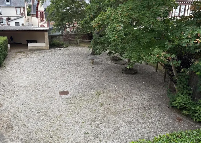 Au Bord De La 울가트